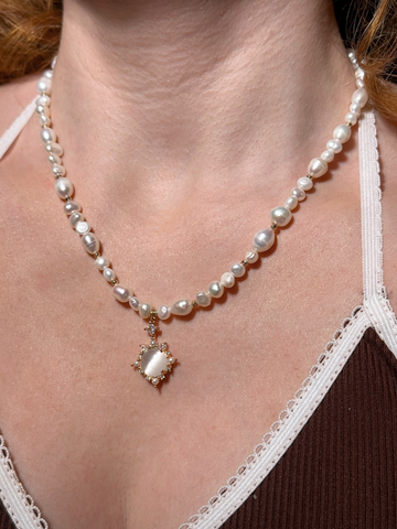Berlin Freshwater Pearl Pendant Necklace