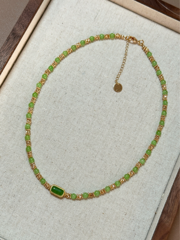 Sara Vintage Pendant Necklace