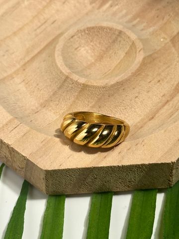 Alyse Twisted Dome Ring