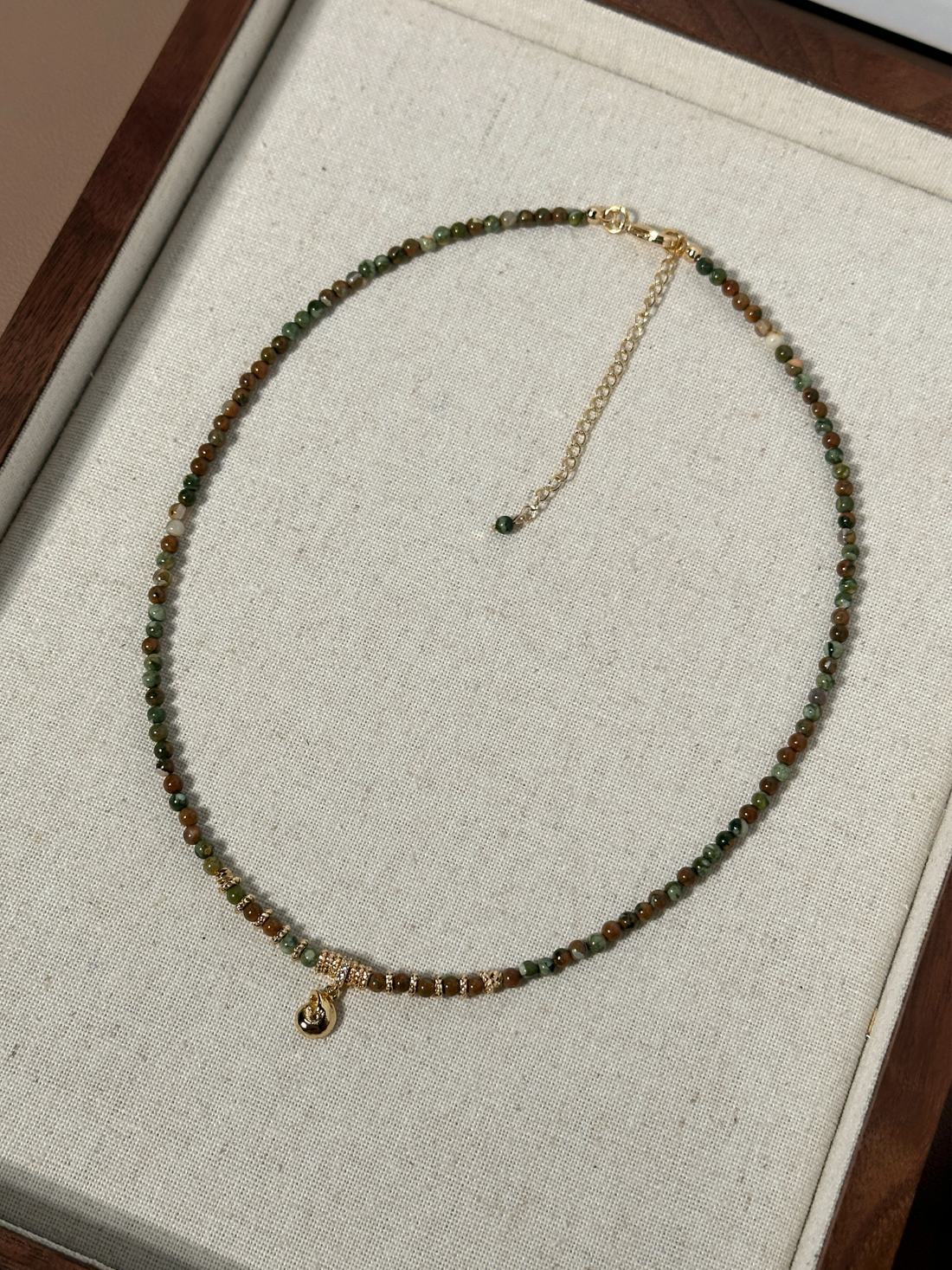 Livia Shell Pendant Minimal Necklace