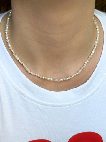 Alivia Minimal Baroque Pearl Necklace