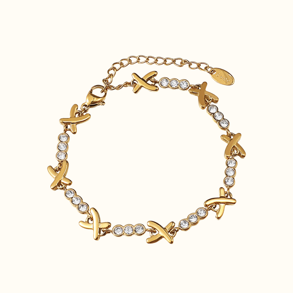Maanvi Gilded Rhinestone Set