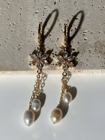 Elida Zircon Daisy & Pearl Drop Earrings