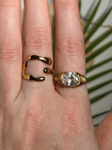 Evan Oval Crystal Gold Ring