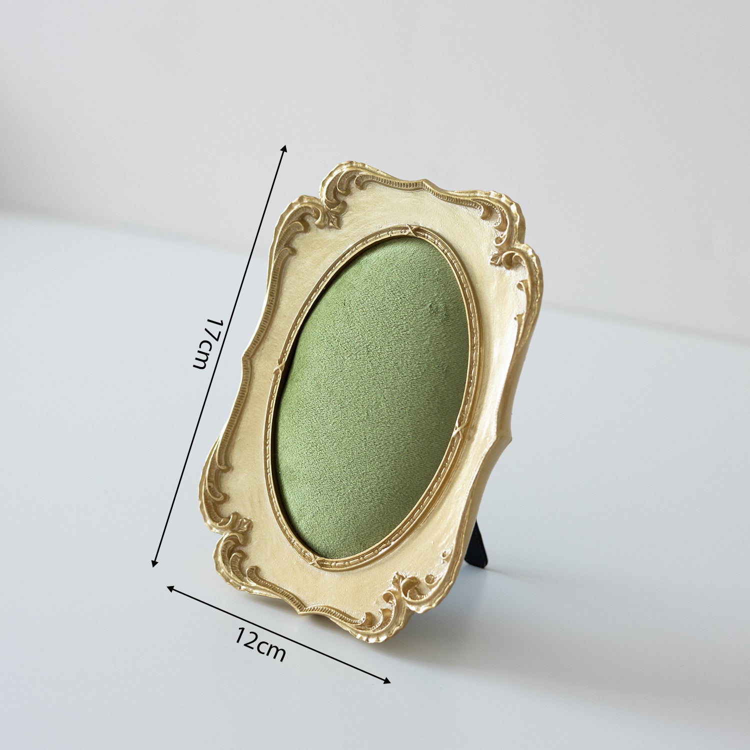 Jayla Velvet Display Frame - Oval Jewelry Frame - Fruit Green Velvet [1YNMLL82]