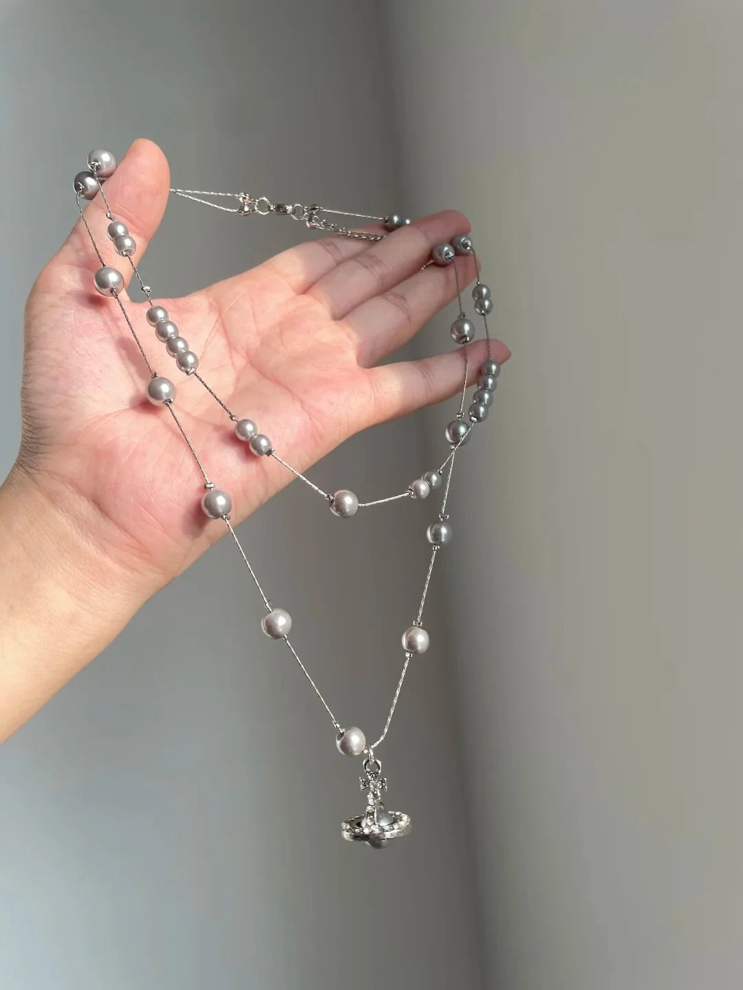 Layered Pearl Planet Necklace [2XRB1UBH]