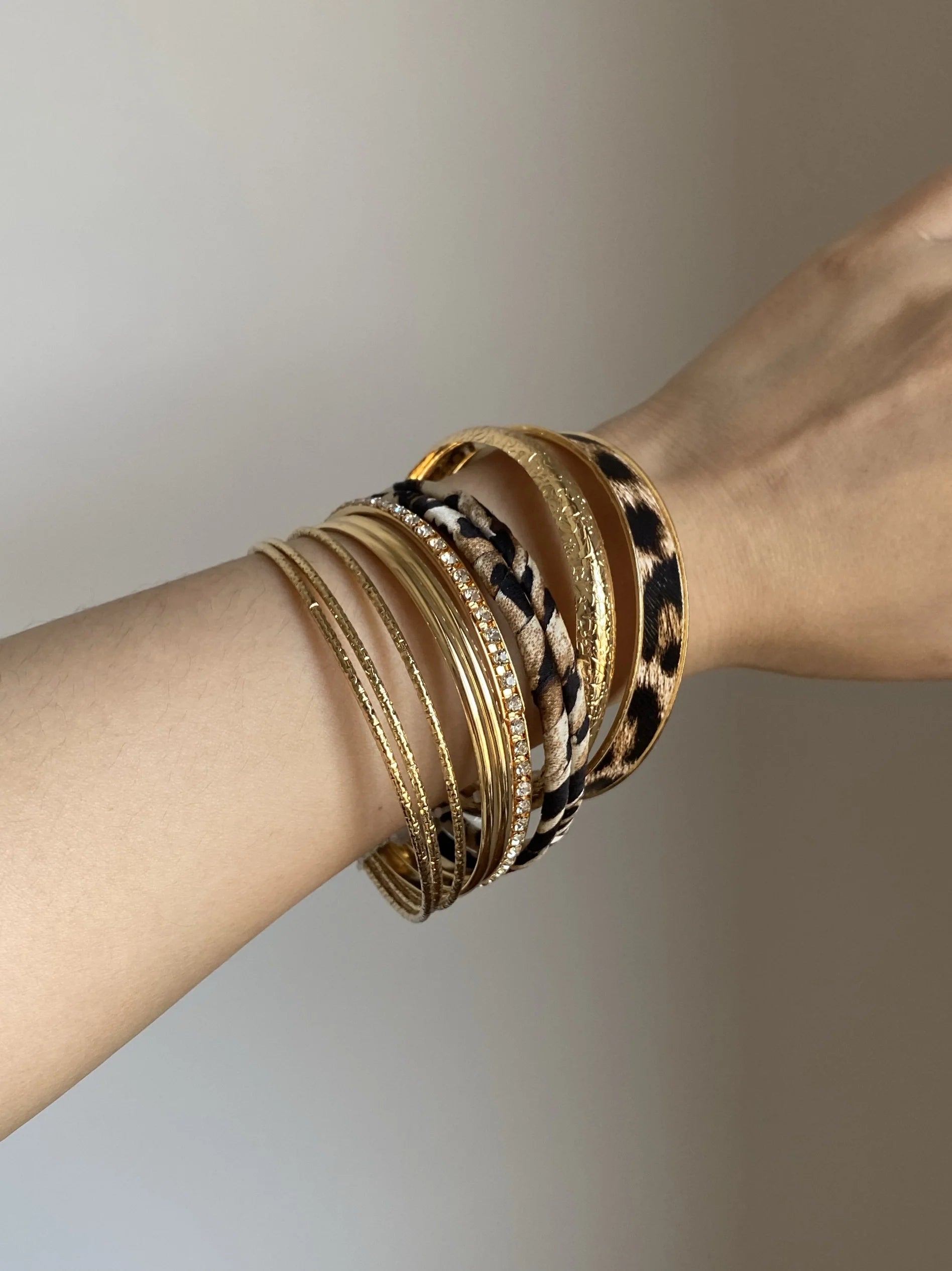Leopard Print Multi-Layer Bracelet [C07GZU3W]
