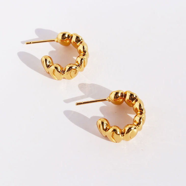 Aleeah Abstract Shell Earrings [GJ0E5NXP]