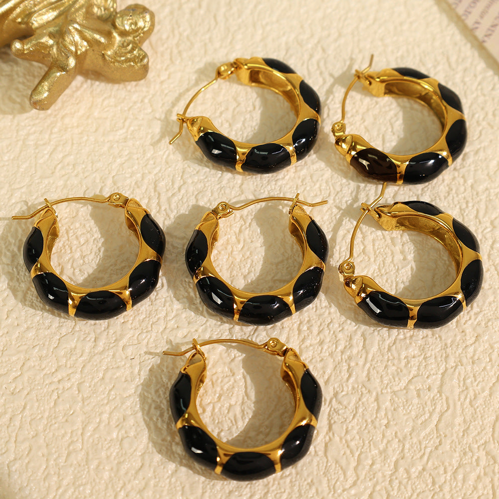 Alizay Gold Enamel U-Shape Earrings [HMZ7P3AE]