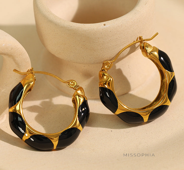 Alizay Gold Enamel U-Shape Earrings [CDHEW3KL]