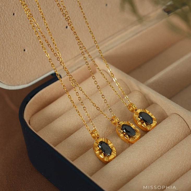 Aminah Layered Crystal Necklace [9H8NME6Y]