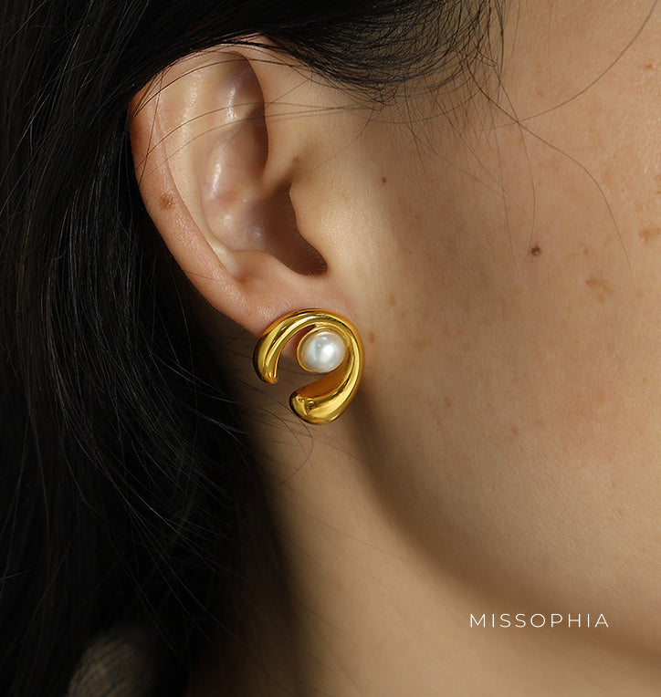 Andrea Gold Pearl Earrings [0LC9RVYG]