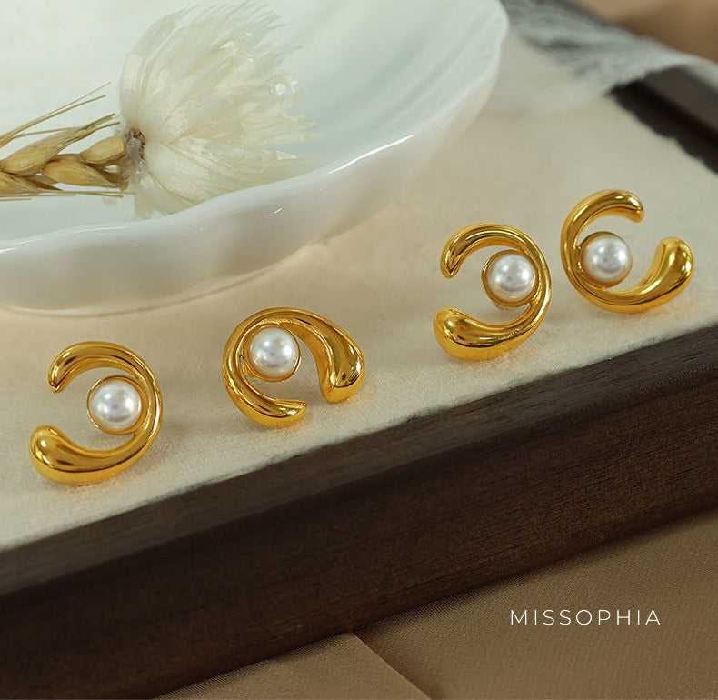 Andrea Gold Pearl Earrings [H92R4NAP]