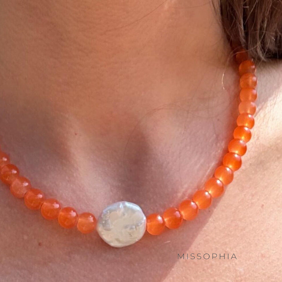 Arlyn Orange Stone Pearl Necklace [ZWAXQ9YU]
