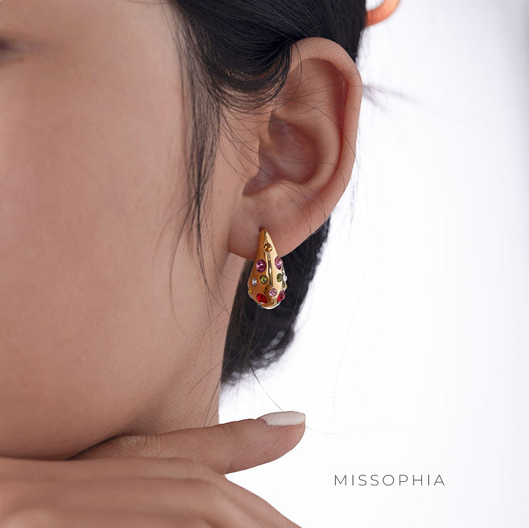 Arlynn Dazzling Waterdrop Studs [BOL7GG60]