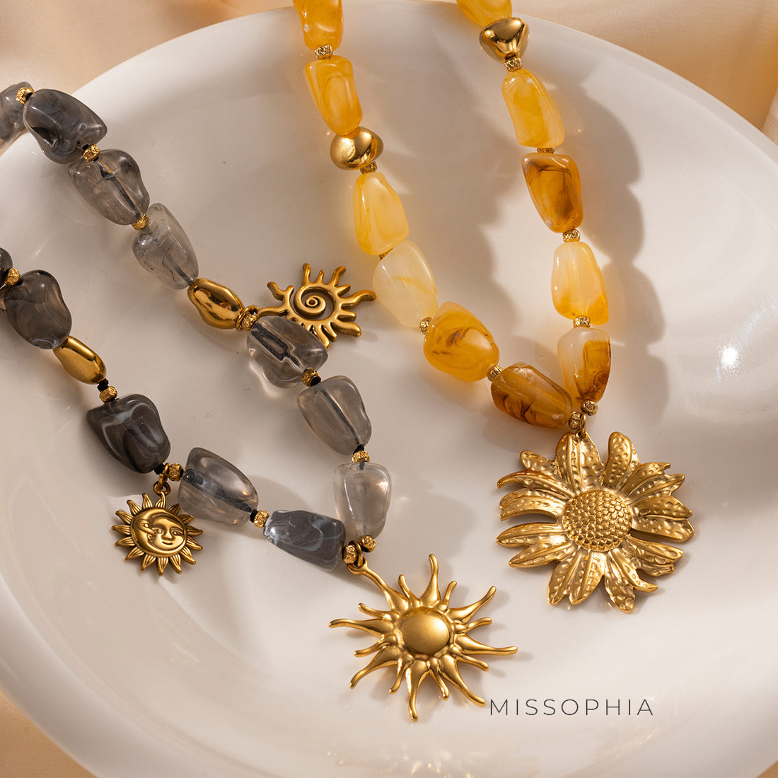 Aveline Natural Stone Sunflower Necklace [RS0OPZ7M]