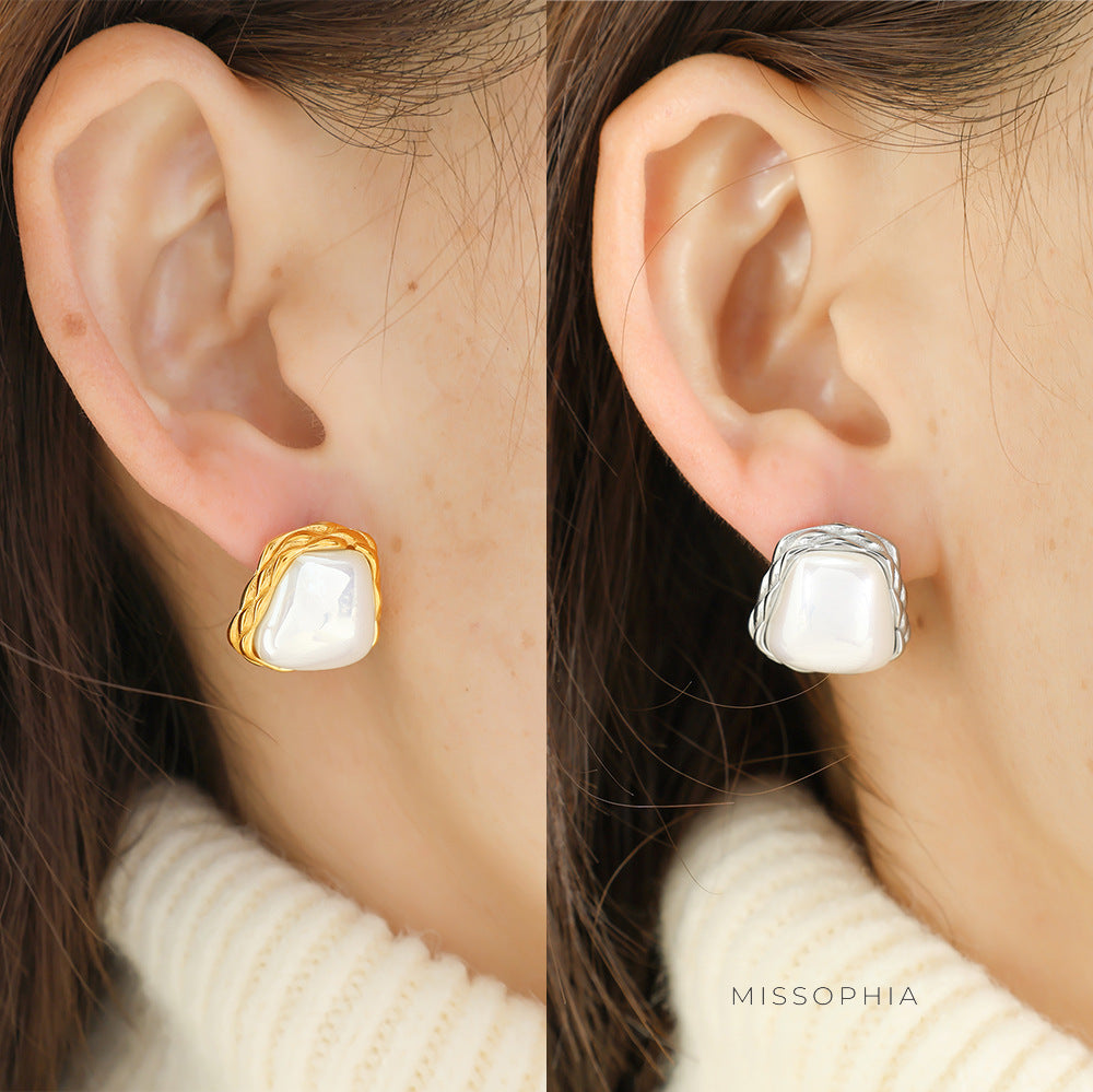 Baylie Pearl Asymmetrical Earrings [2AUQ1W7L]