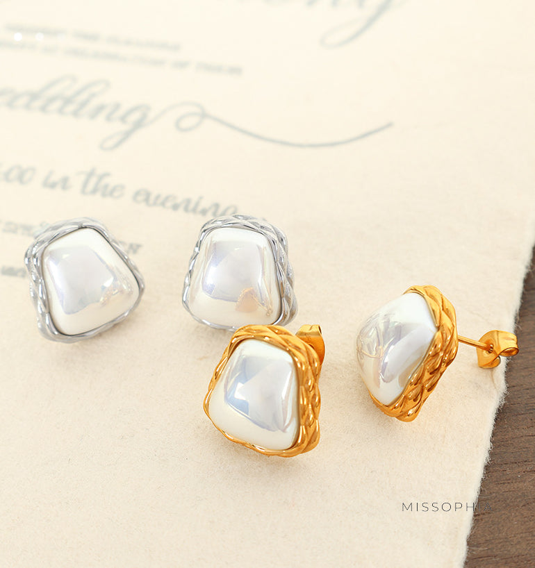 Baylie Pearl Asymmetrical Earrings [1PX5HTXH]