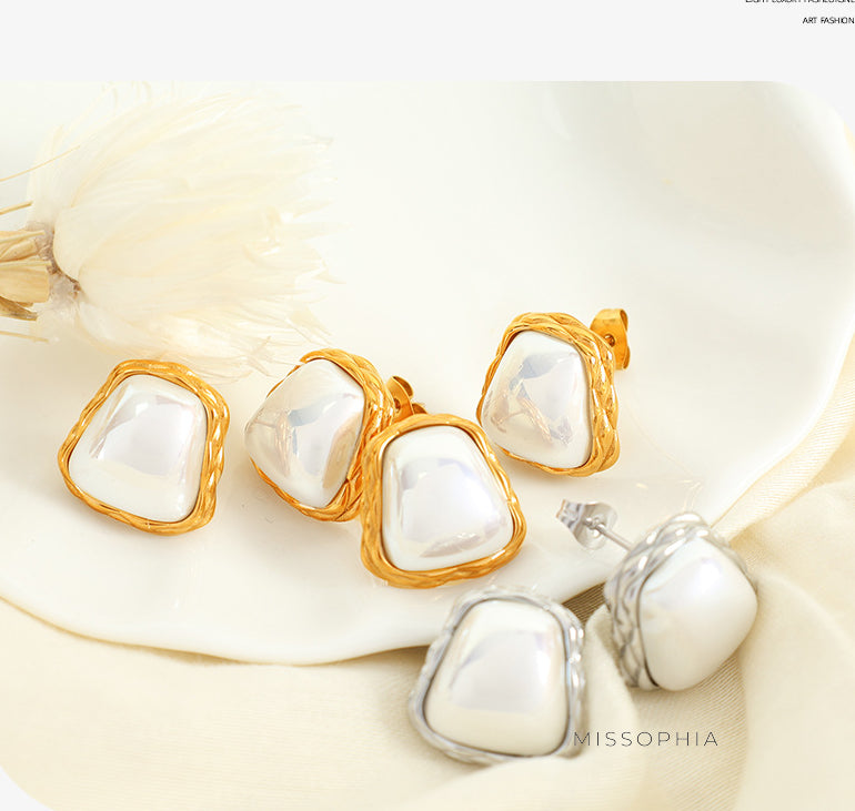 Baylie Pearl Asymmetrical Earrings [BM7XMKND]
