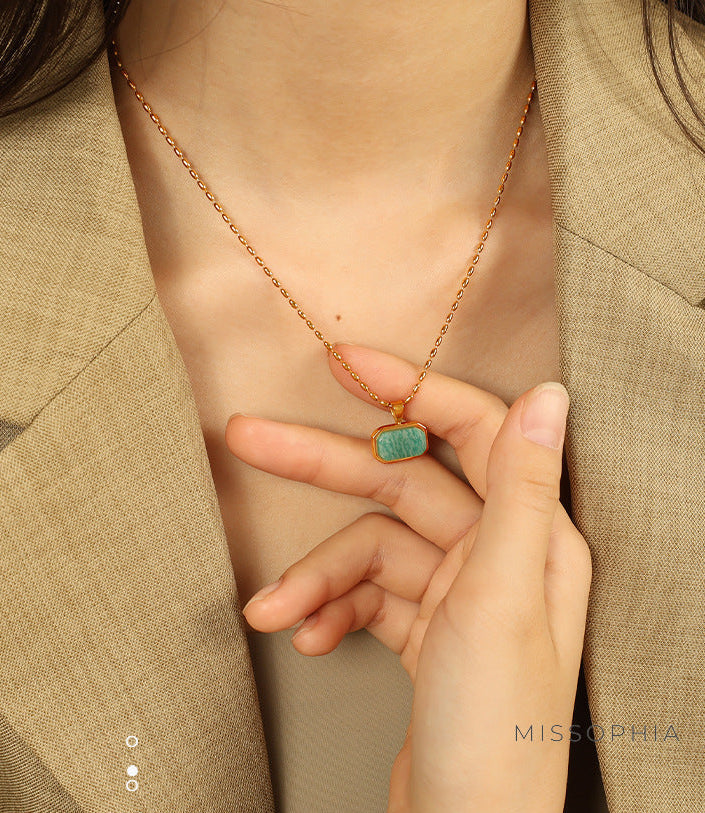 Carlynn Square Amazonite Necklace [OO70EH4G]