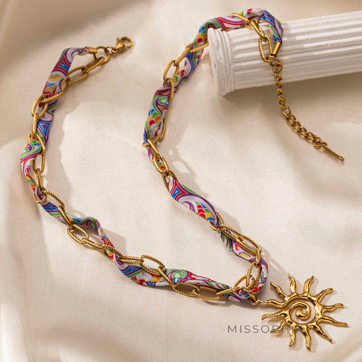 Charlette Delicate Celestial Necklace [6DO0DMOD]