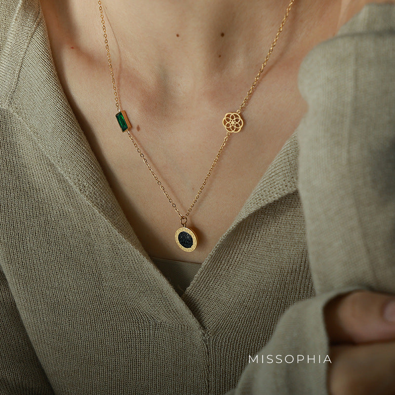 Charley Emerald Pendant Necklace [UCILLGM6]