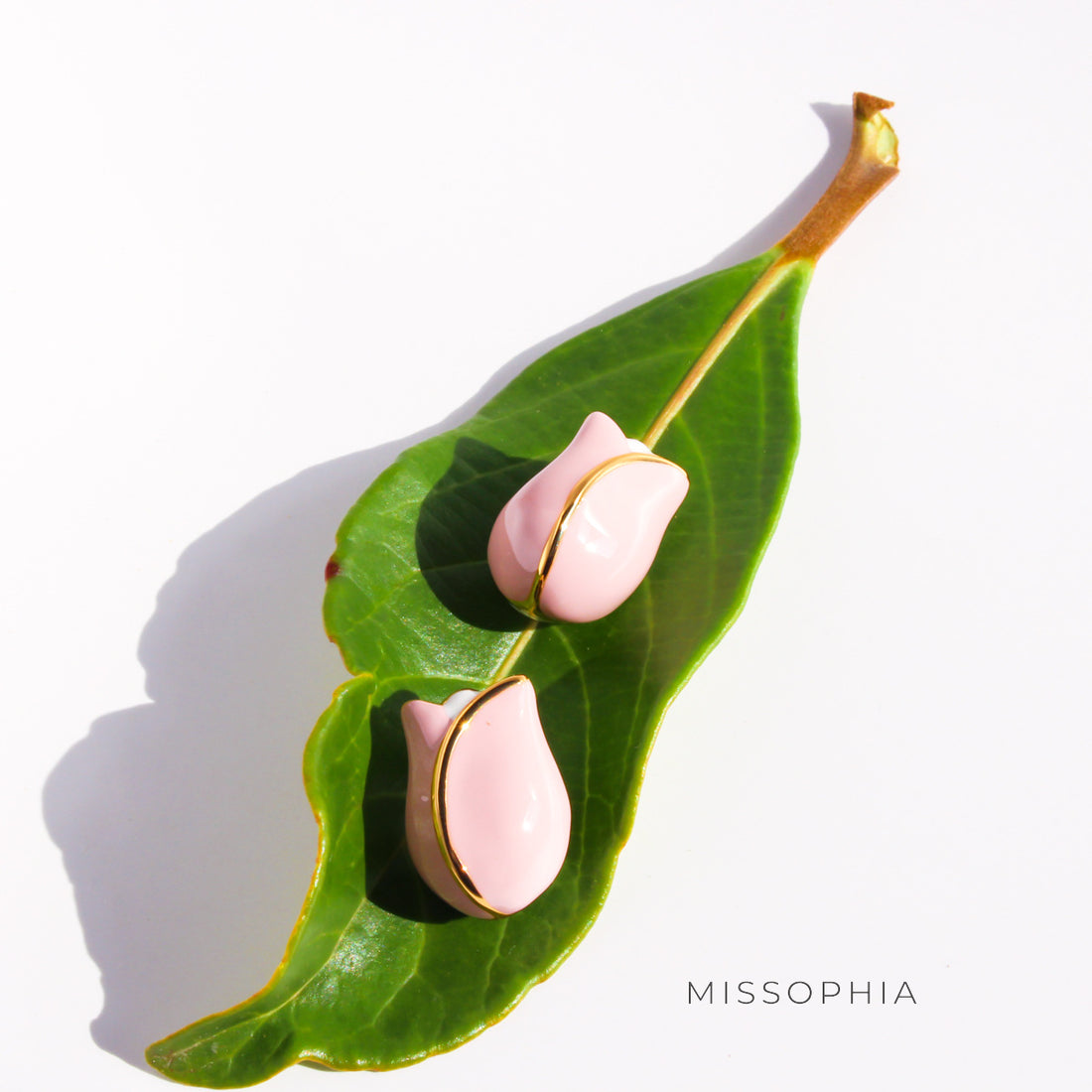 Coralee Enamel Tulip Stud Earrings [EV9TNL7W]