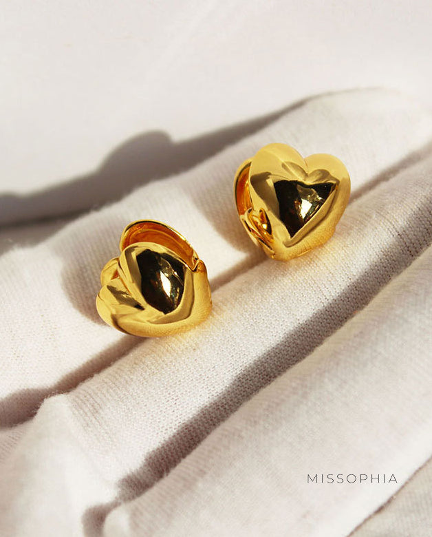 Eastyn Stereo Heart Earrings [1TOB9W0T]