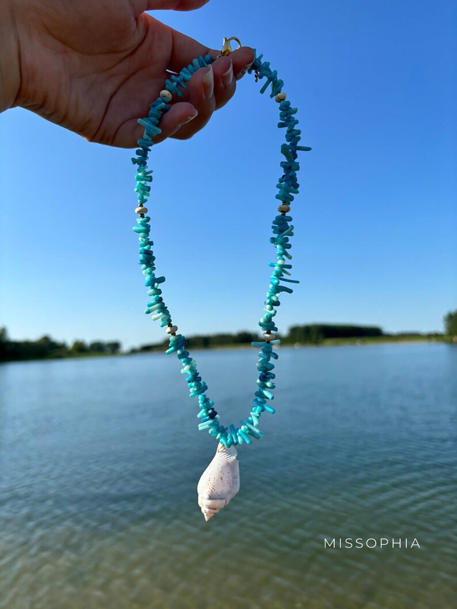 Liya Shell Pendant Irregular Turquoise Necklace