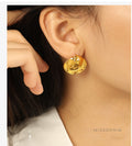 Hayslee Pleated Geometric Stud Earrings [NGMHD993]