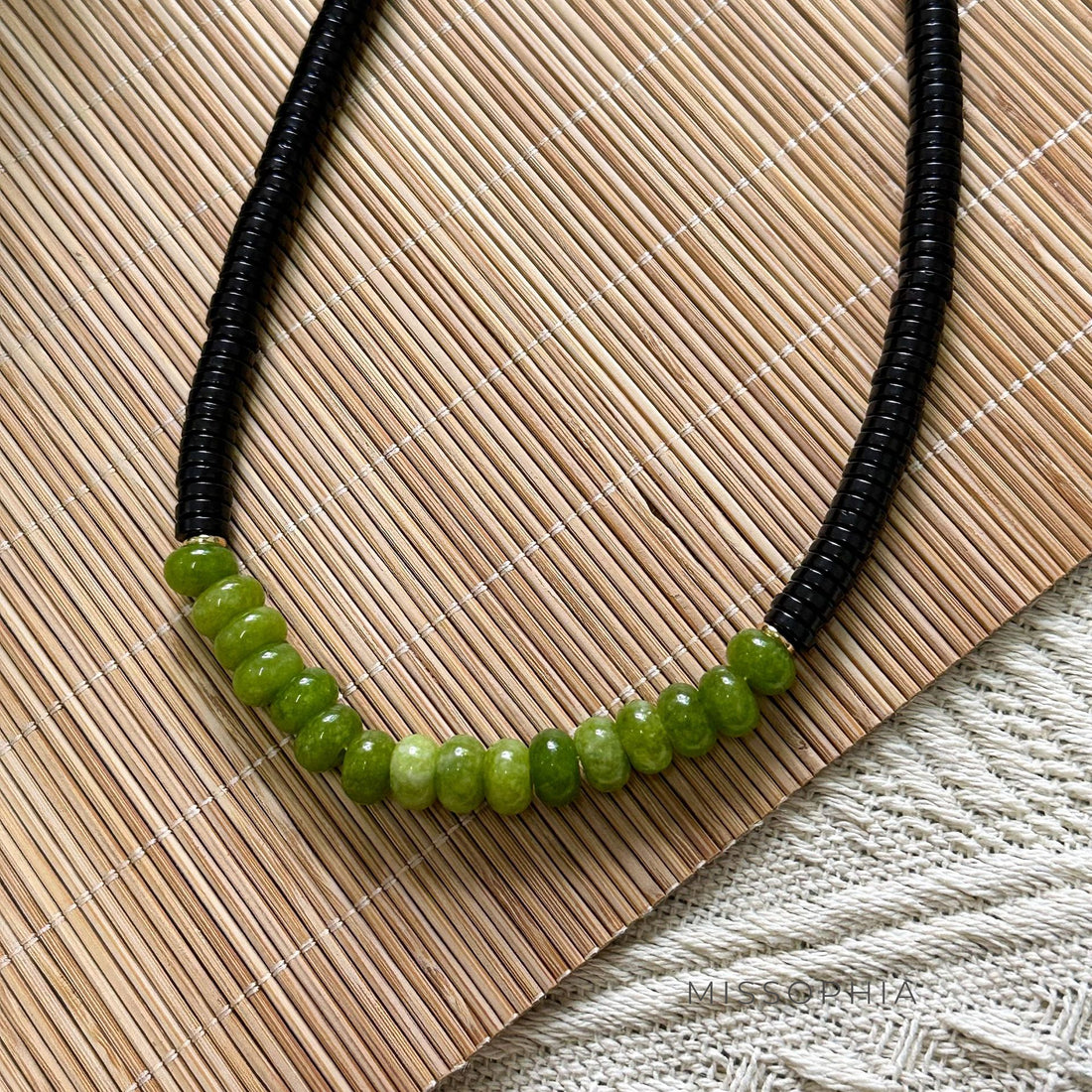 Jacquelin Natural Stone Layered Necklace [GMWWDI9L]