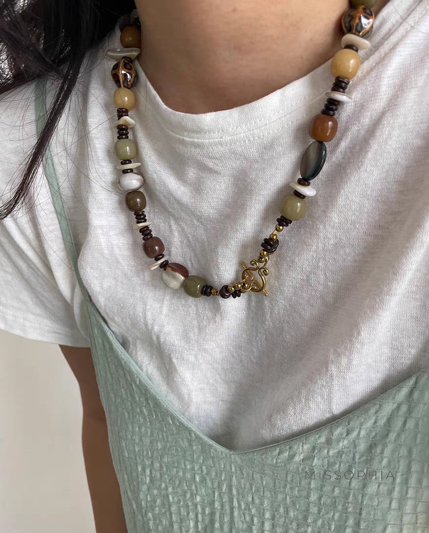 Laela Textured Geometric Necklace [KNRL74C4]