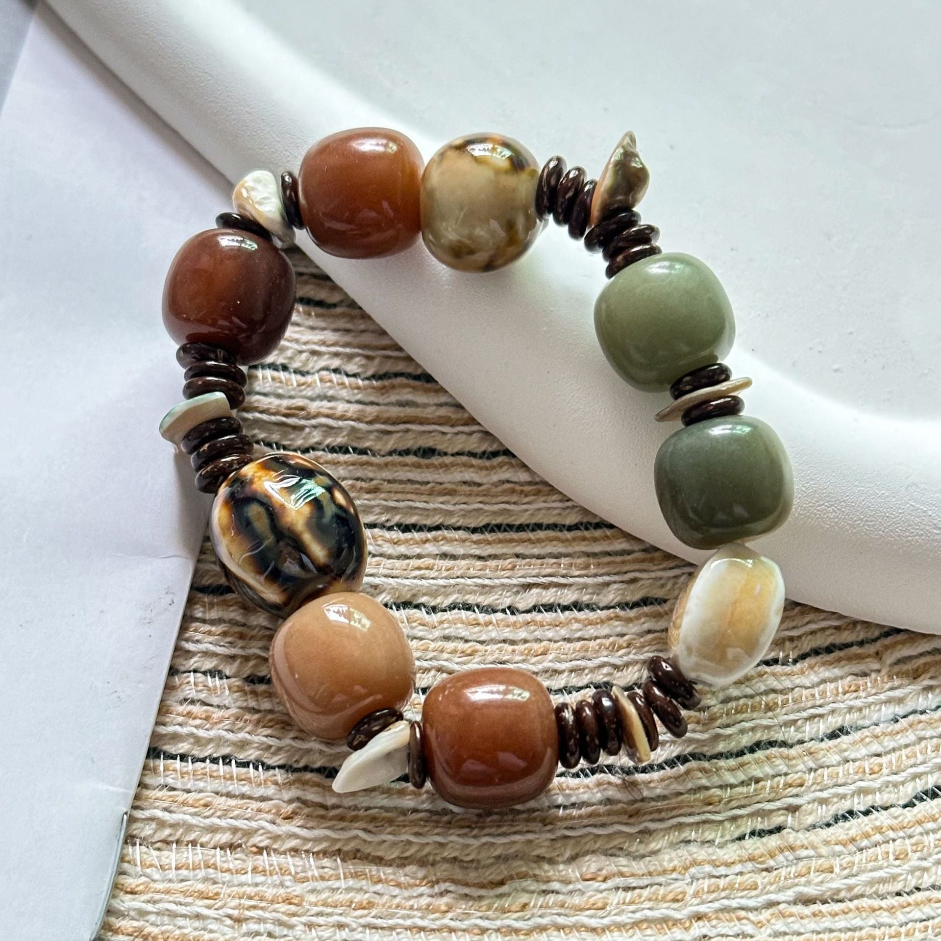 Laela Textured Geometric Necklace [G2X314E9]