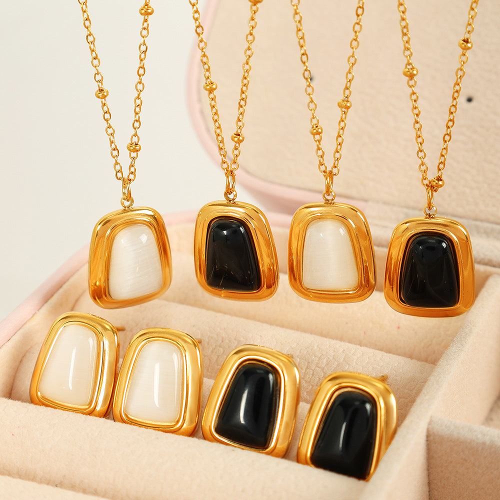 Lake Cat's Eye Pendant Set [FGUA7PQA]