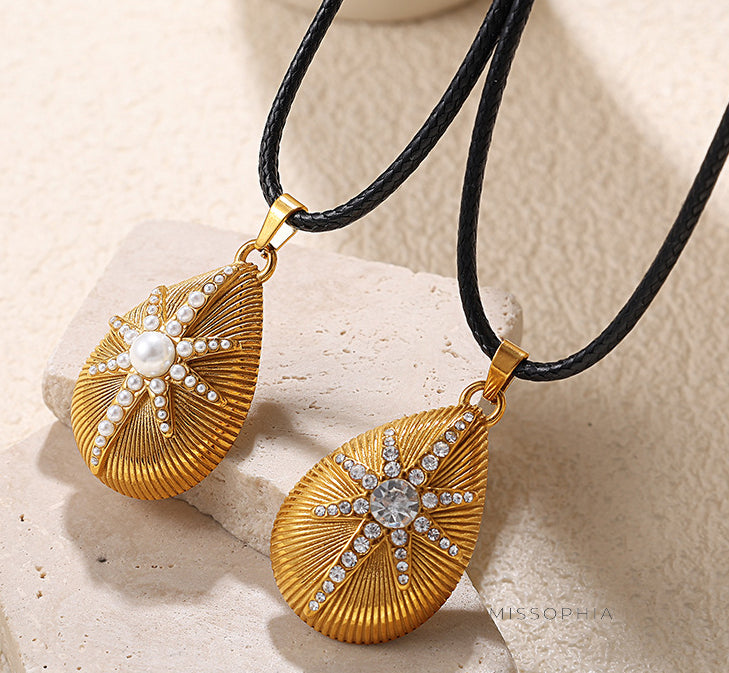 Leigh Teardrop Starburst Necklace [YA2VTLKV]