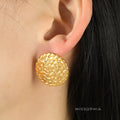 Lupita Elegant Disc Relief Earrings [AHXVZXFE]