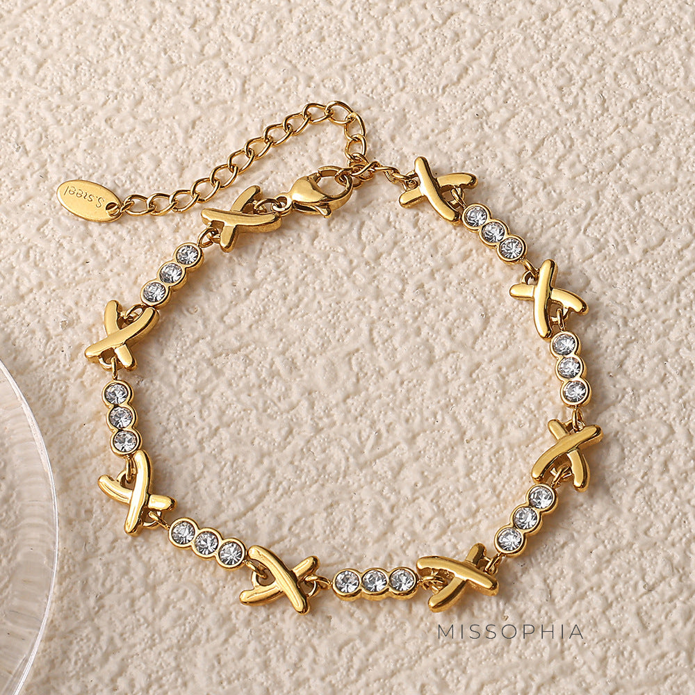 Maanvi Gilded Rhinestone Set [0DKAQQCM]