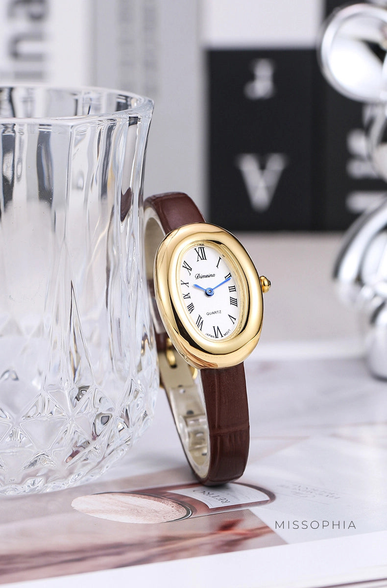 Oval Case Vintage Watch [WUW1K3OI]