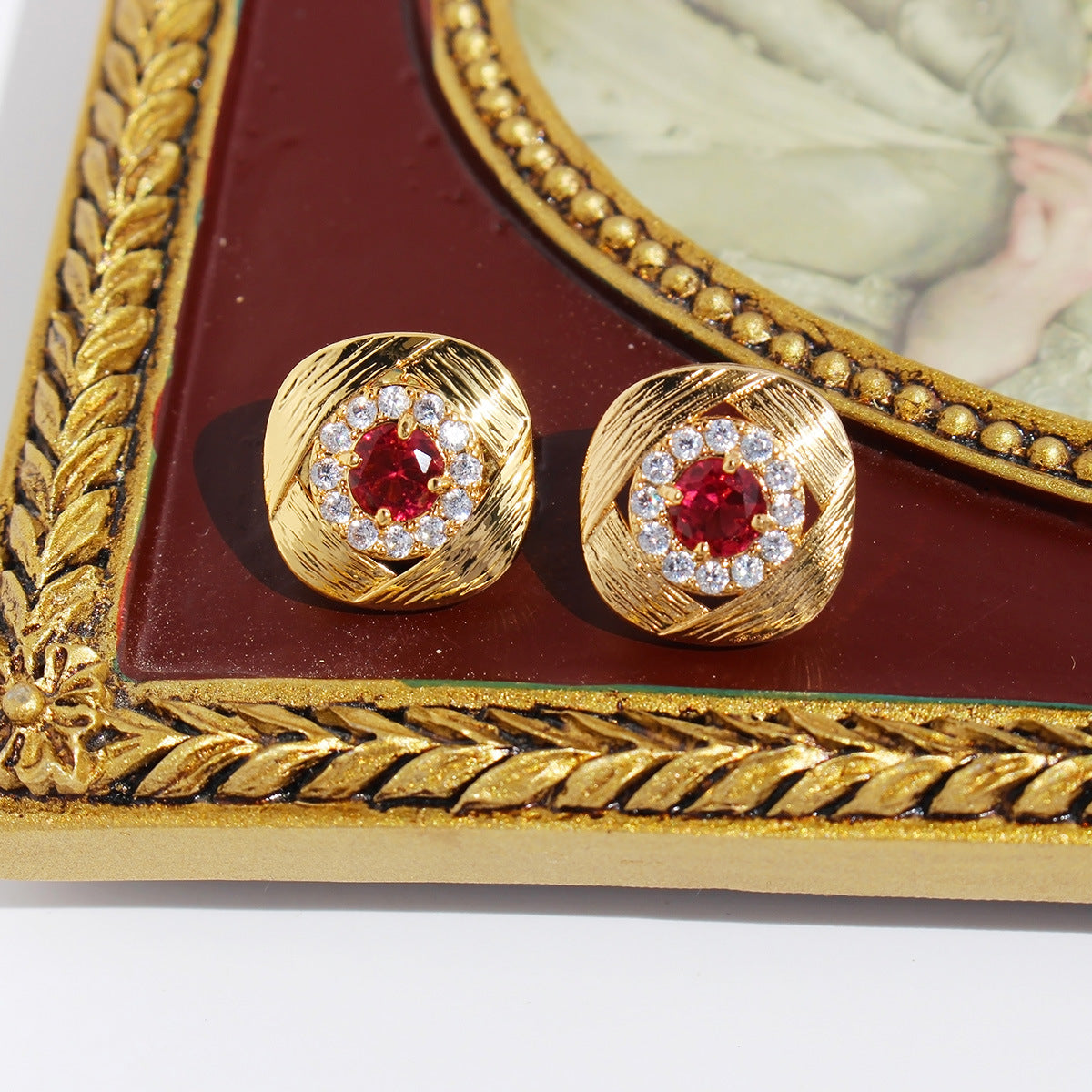 Samara Rose Red Zircon Square Earrings [95ZHS4XP]