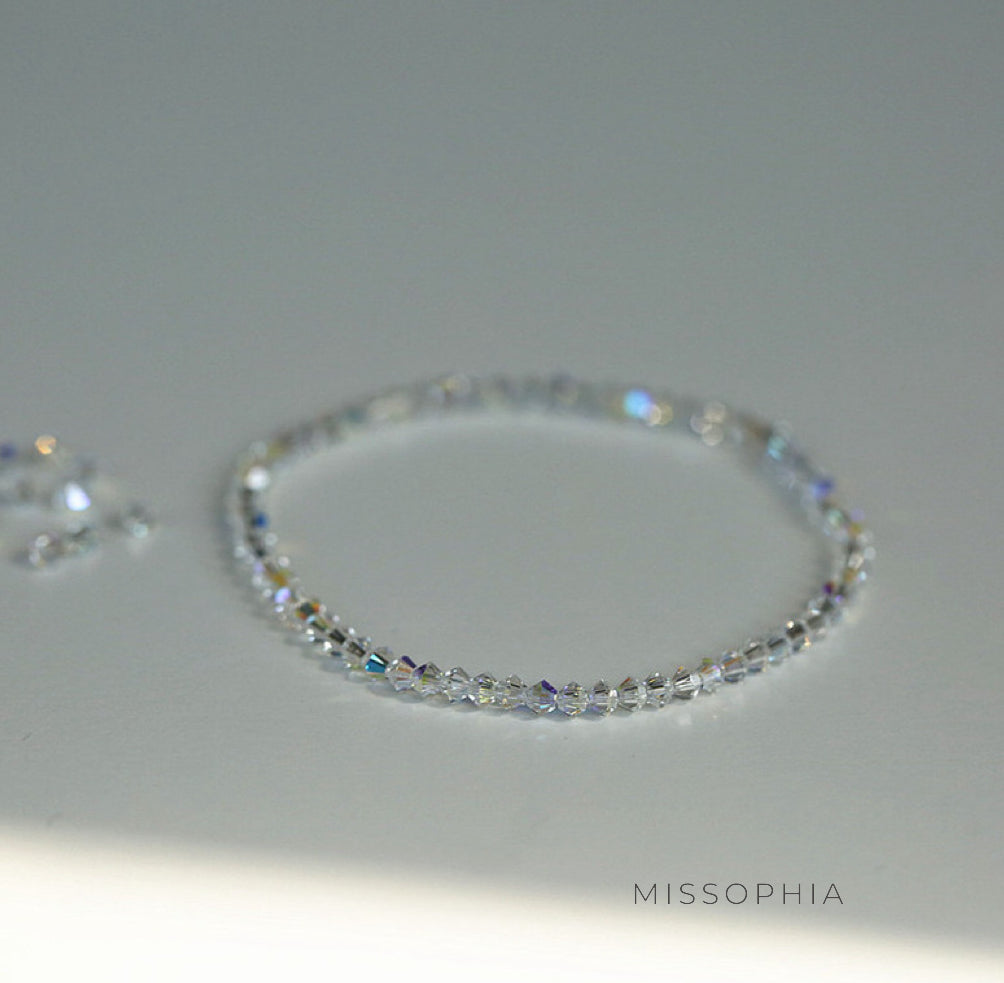 Shanaya Sparkling Crystal Bracelet [YYYVGWQX]