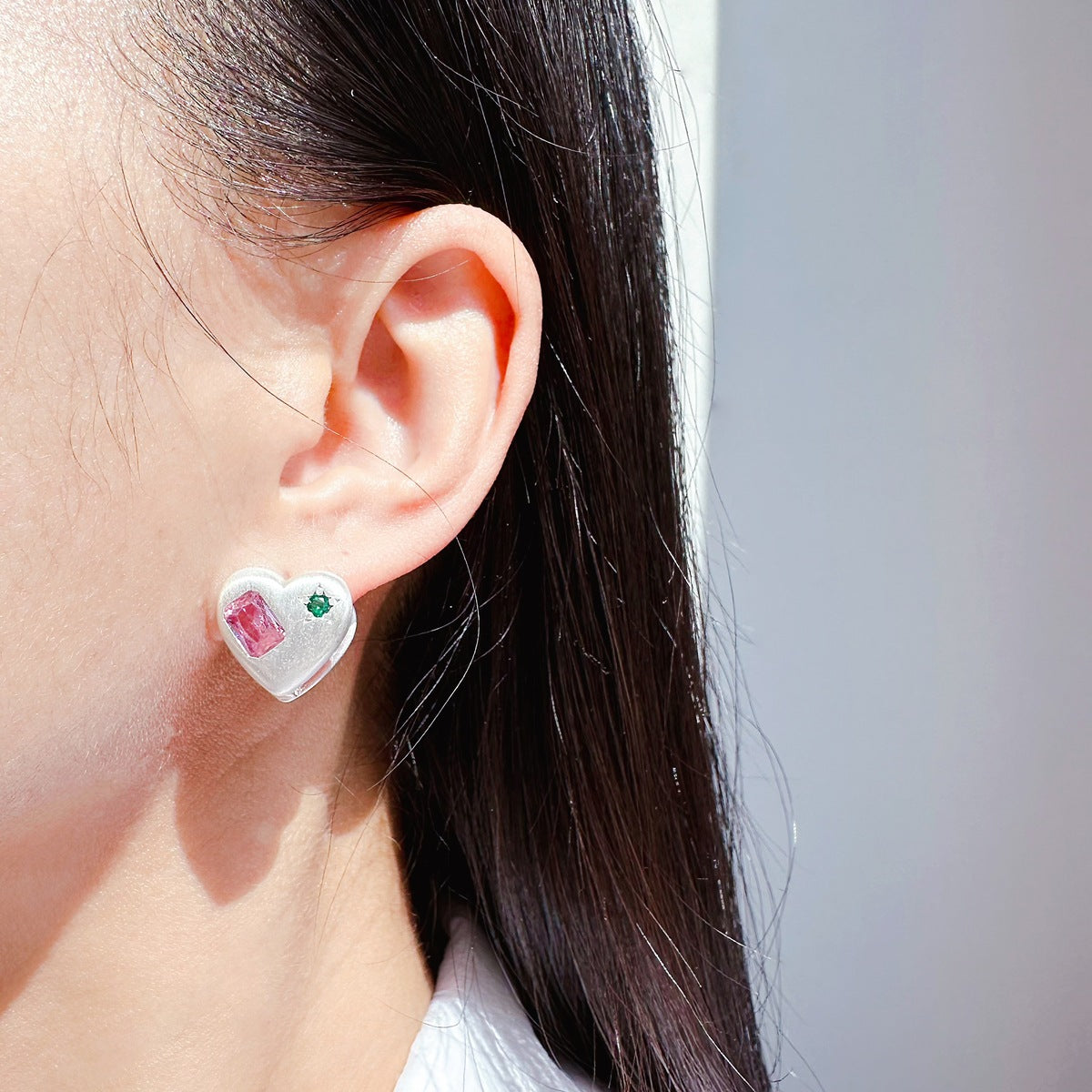 Sunday Pink Zircon Heart Earrings [CRJO1QT8]