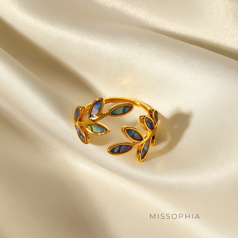 Zaniah Enamel Leaf Ring [79CU73JO]