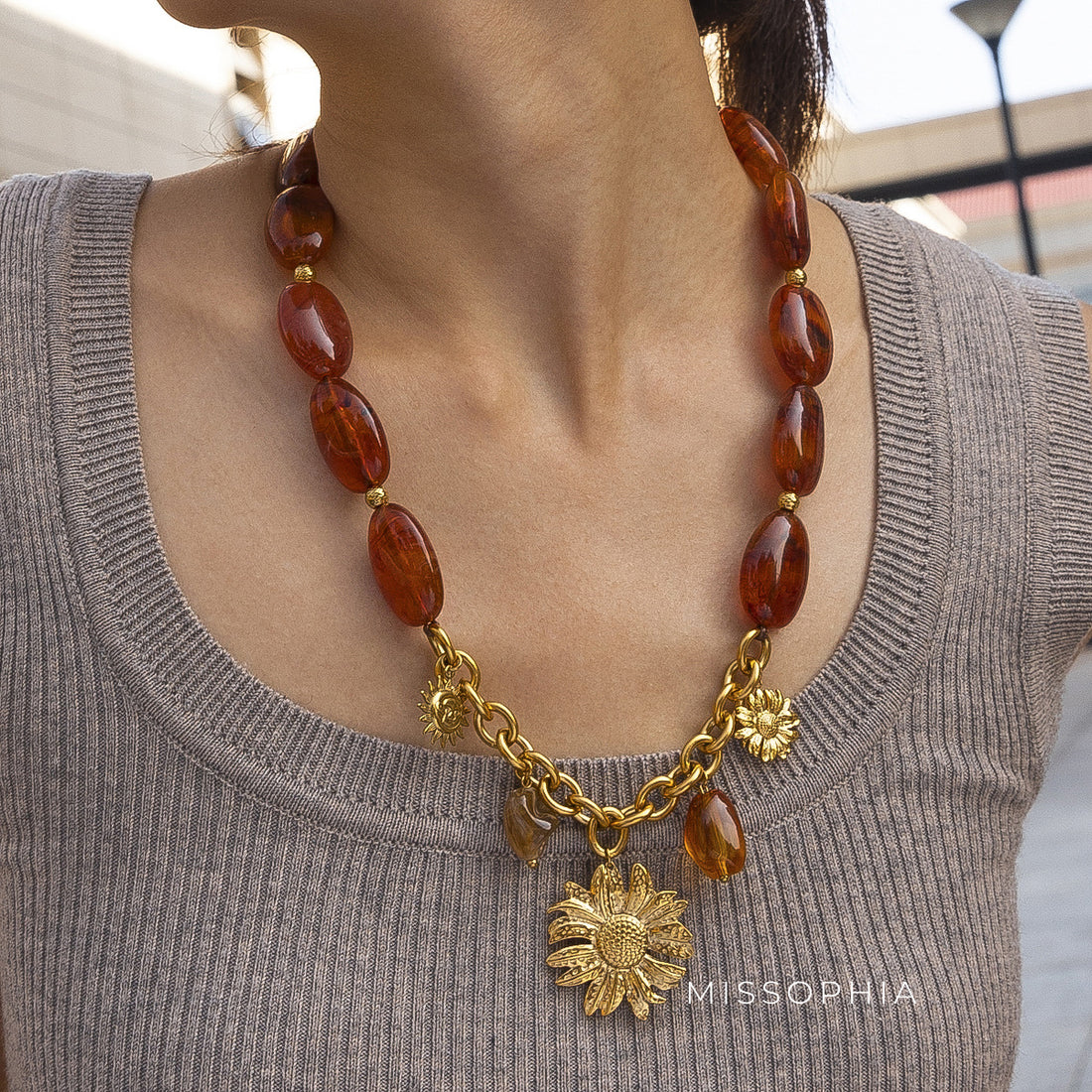 Zuleyma Acrylic Flower Necklace [HA6RA6QK]